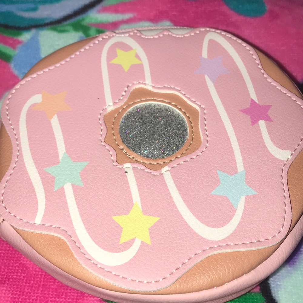 NWT Betsey Johnson Coin Purse/Wristlet Donut 🍩 - Picture 3 of 7